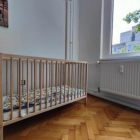 Comfort 14 -- Stylish City Apartment Netflix, Wi-Fi & Parking Miskolc Exterior photo